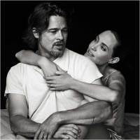 Анджелина Джоли и Брад Пит в интимна фотосесия за Vanity Fair
